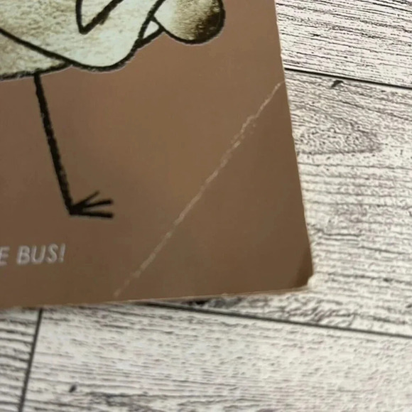 The Pigeon Needs A Bath By Mo Willems ~ Paperback - 9781338184327 - Picture 3 of 6